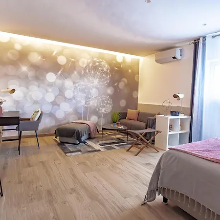 Oceane - Adults Only Bed & Breakfast *